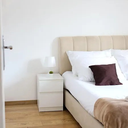 Airport סורצ'ין